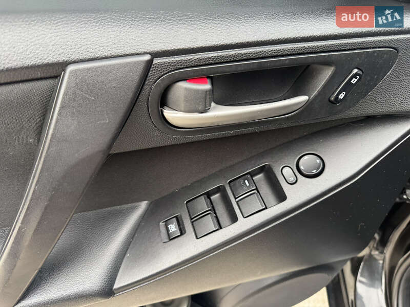Седан Mazda 3 2012 в Києві фото 17 Седан Mazda 3 2012 в Києві