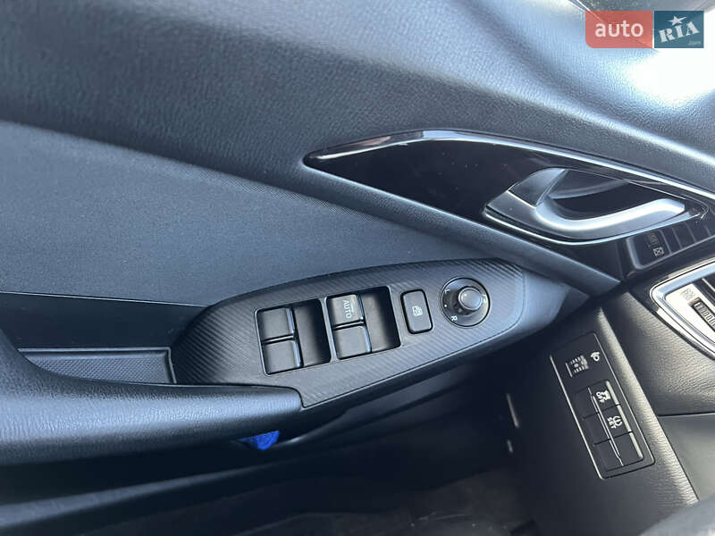 Хэтчбек Mazda 3 2013 в Конотопе