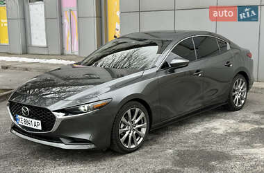 Седан Mazda 3 2022 в Днепре