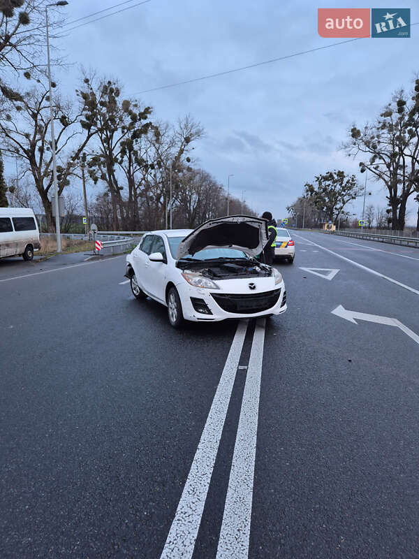 Хетчбек Mazda 3 2010 в Миколаєві фото 2 Хетчбек Mazda 3 2010 в Миколаєві