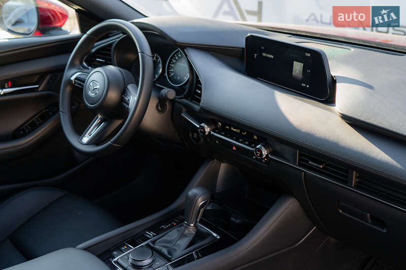 Хетчбек Mazda 3 2025 в Києві фото 47 Хетчбек Mazda 3 2025 в Києві