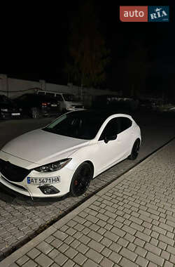 Хэтчбек Mazda 3 2013 в Ивано-Франковске