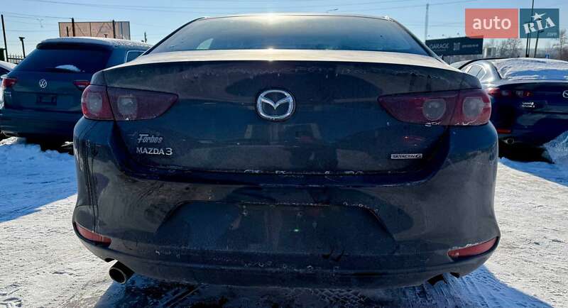 Седан Mazda 3 2022 в Киеве