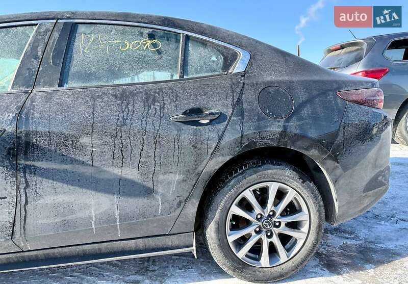 Седан Mazda 3 2022 в Киеве