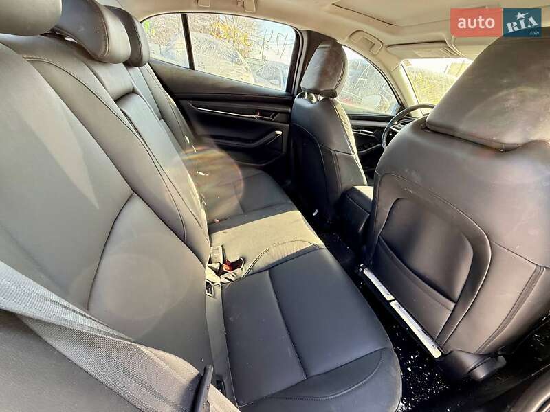 Седан Mazda 3 2022 в Киеве