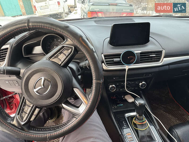 Седан Mazda 3 2018 в Харкові