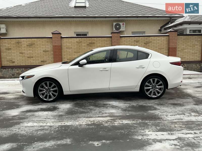 Седан Mazda 3 2022 в Полтаві