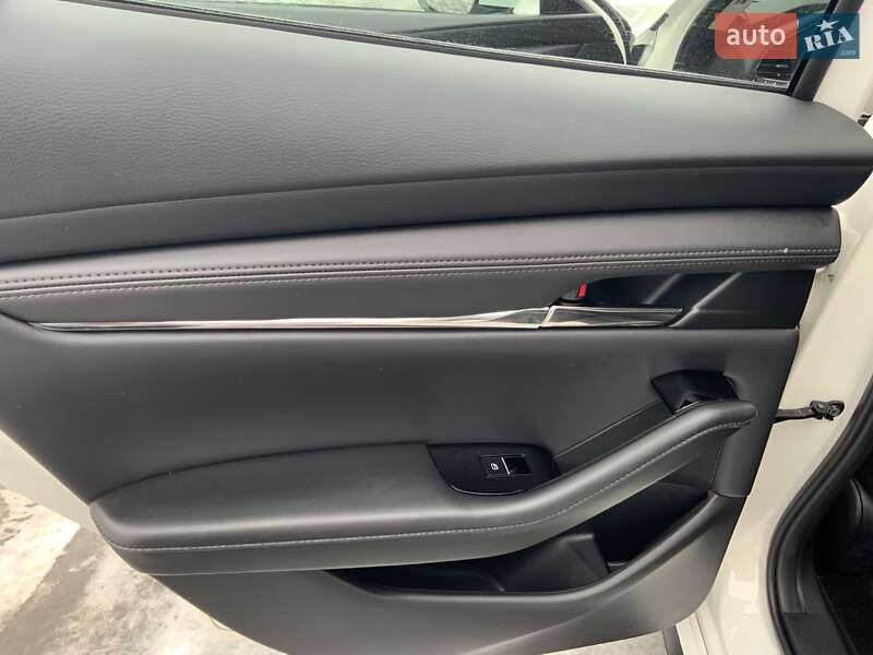 Седан Mazda 3 2022 в Полтаві