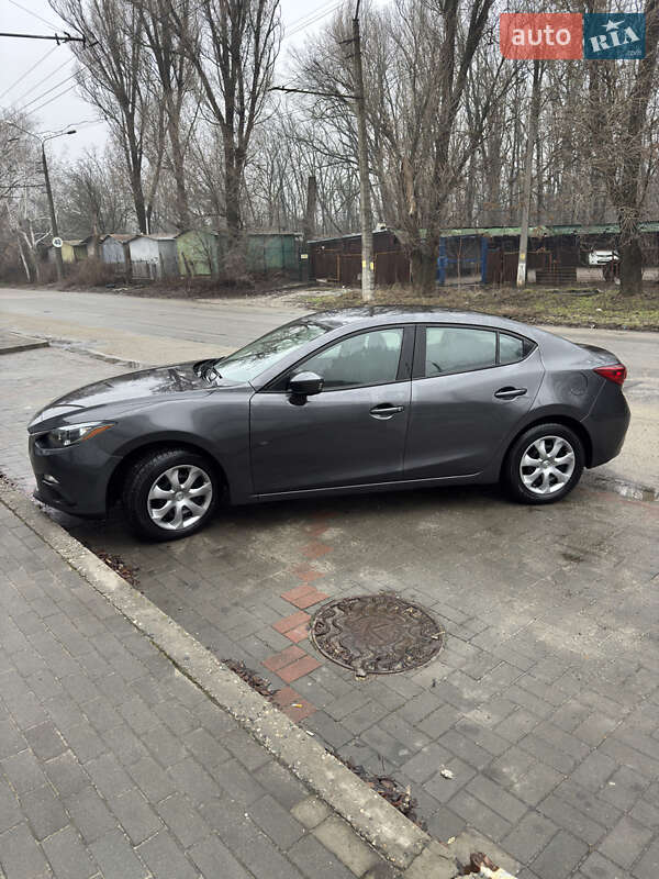 Седан Mazda 3 2014 в Запоріжжі