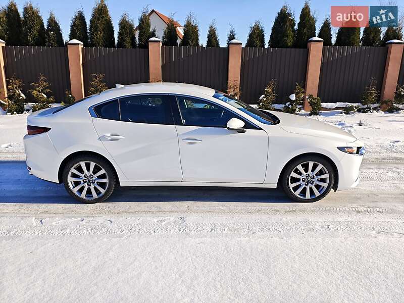 Седан Mazda 3 2020 в Киеве