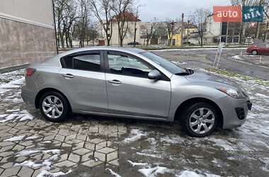Седан Mazda 3 2013 в Миколаєві