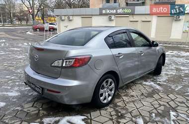 Седан Mazda 3 2013 в Миколаєві