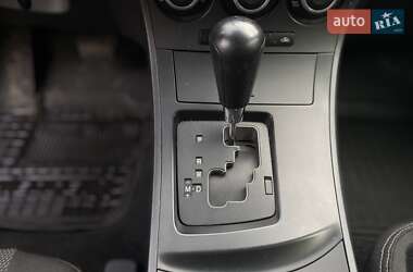 Седан Mazda 3 2013 в Миколаєві