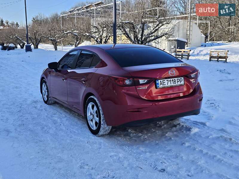 Седан Mazda 3 2016 в Києві