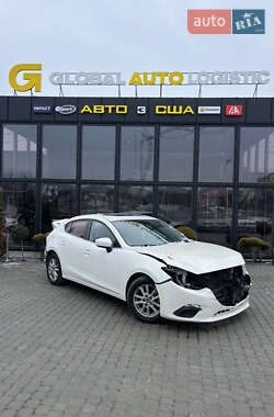 Седан Mazda 3 2013 в Львові