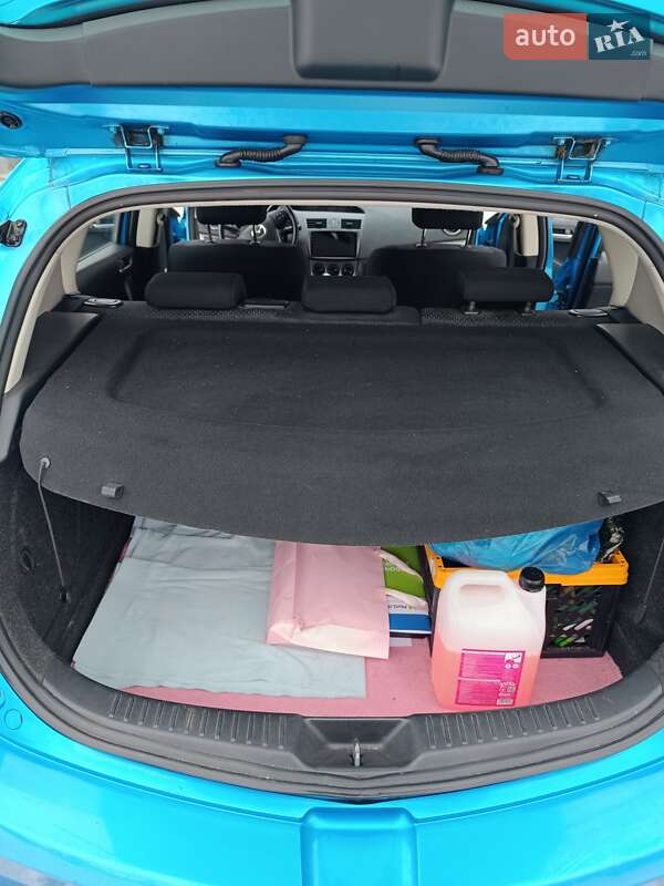 Хетчбек Mazda 3 2009 в Теофіполі