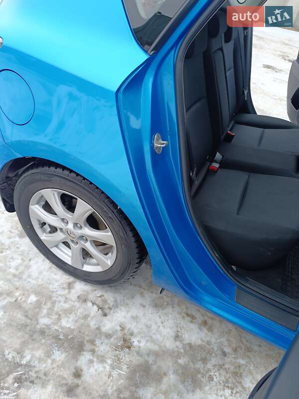 Хетчбек Mazda 3 2009 в Теофіполі