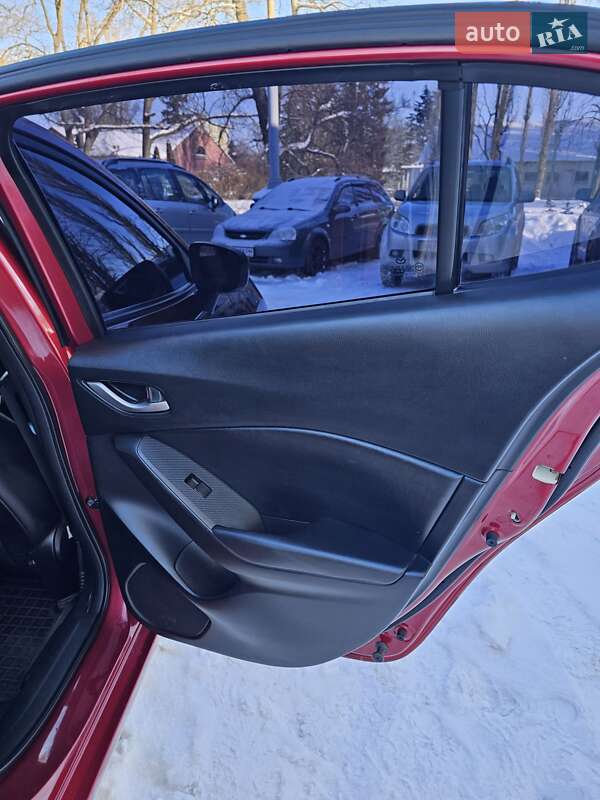 Седан Mazda 3 2016 в Киеве фото 18 Седан Mazda 3 2016 в Киеве