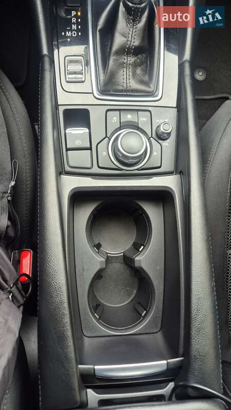 Седан Mazda 3 2017 в Киеве фото 13 Седан Mazda 3 2017 в Киеве