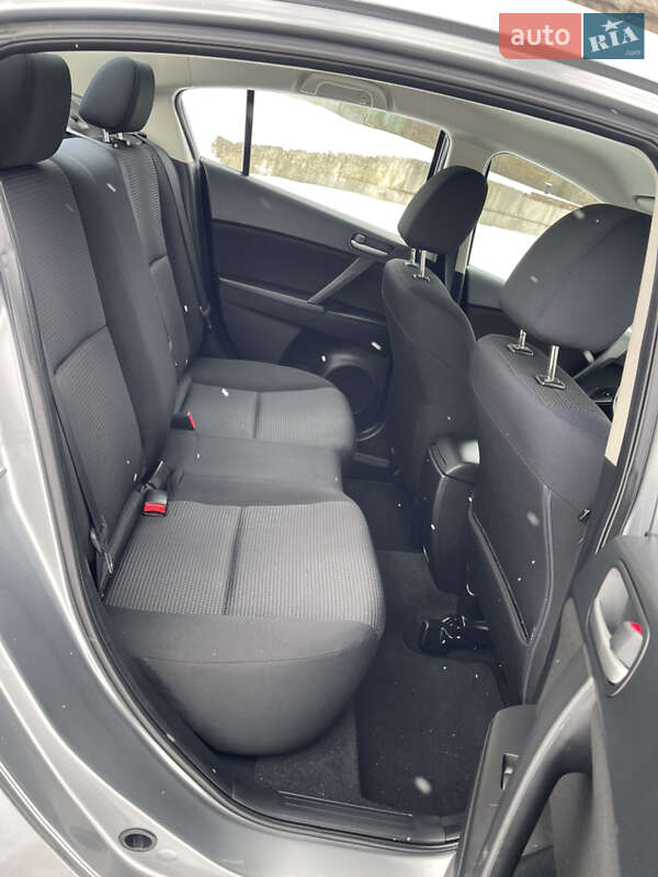 Седан Mazda 3 2013 в Запоріжжі фото 12 Седан Mazda 3 2013 в Запоріжжі