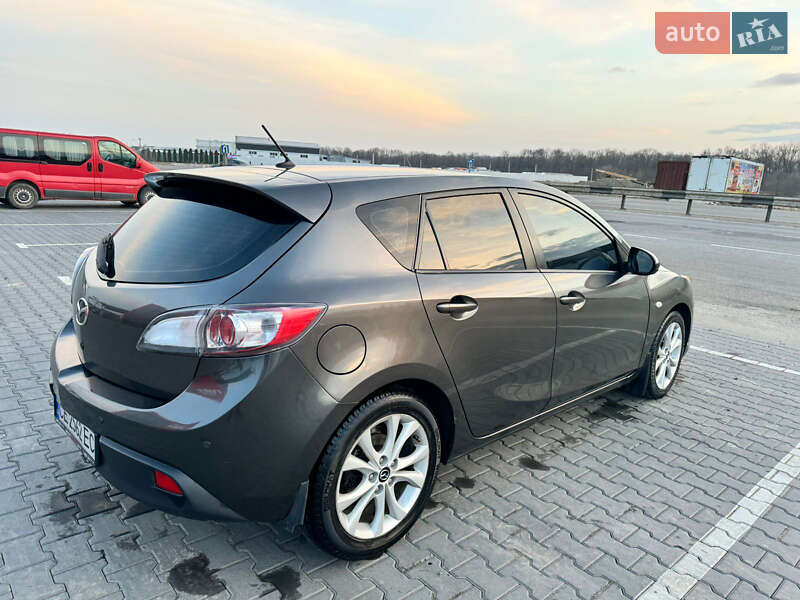 Хэтчбек Mazda 3 2009 в Черновцах