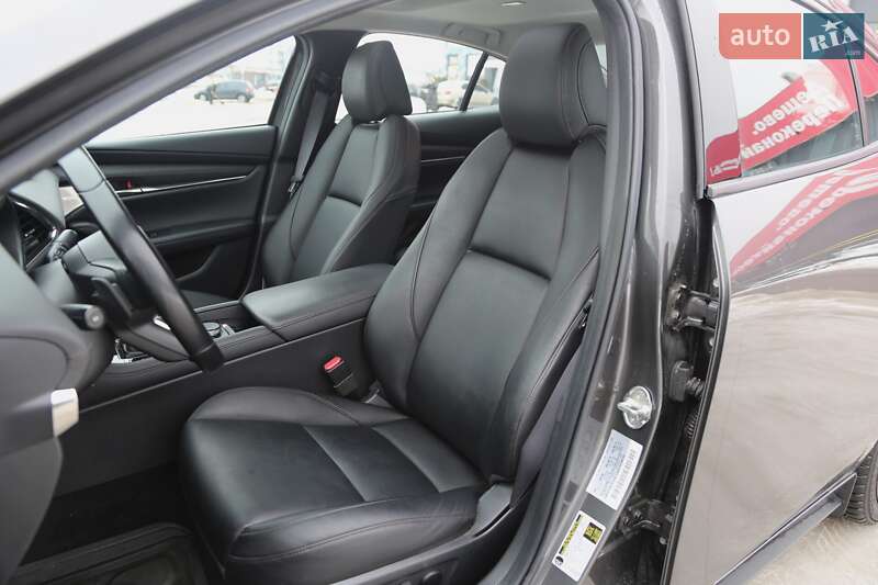 Седан Mazda 3 2021 в Киеве