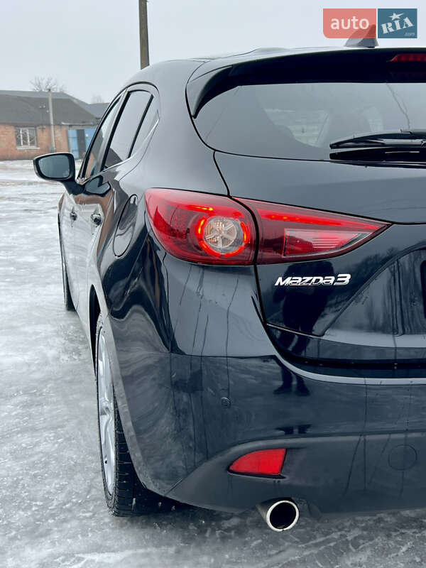Хетчбек Mazda 3 2015 в Валках