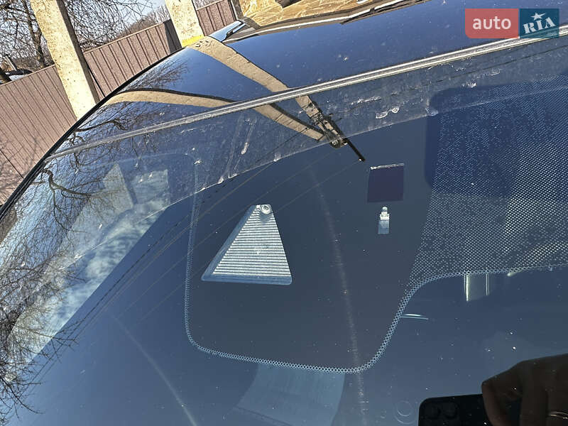 Седан Mazda 3 2017 в Киеве фото 28 Седан Mazda 3 2017 в Киеве