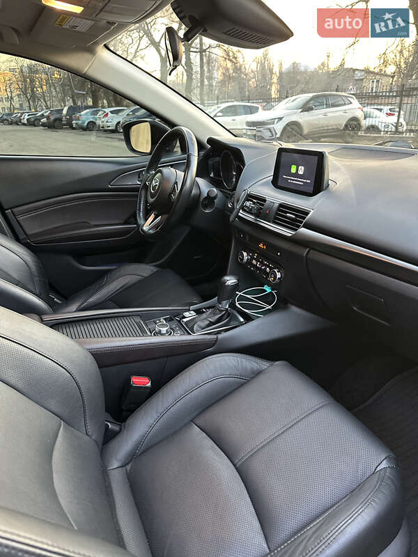 Хэтчбек Mazda 3 2017 в Киеве фото 19 Хэтчбек Mazda 3 2017 в Киеве
