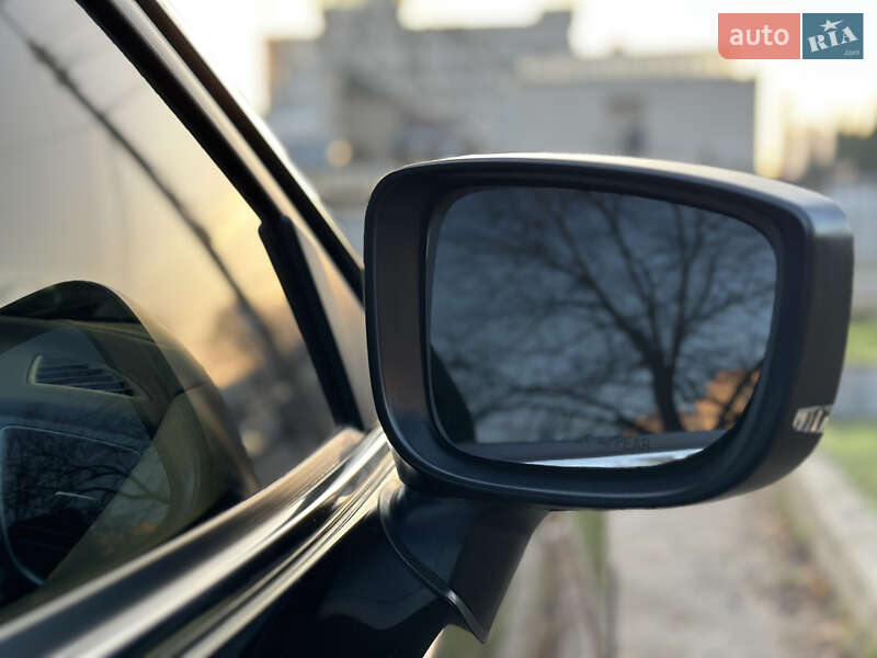 Хэтчбек Mazda 3 2017 в Киеве фото 22 Хэтчбек Mazda 3 2017 в Киеве