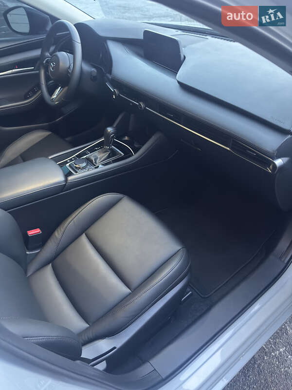 Седан Mazda 3 2025 в Киеве фото 8 Седан Mazda 3 2025 в Киеве