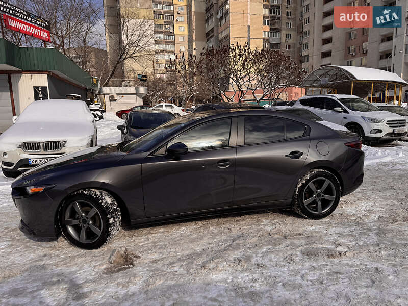 Седан Mazda 3 2019 в Києві