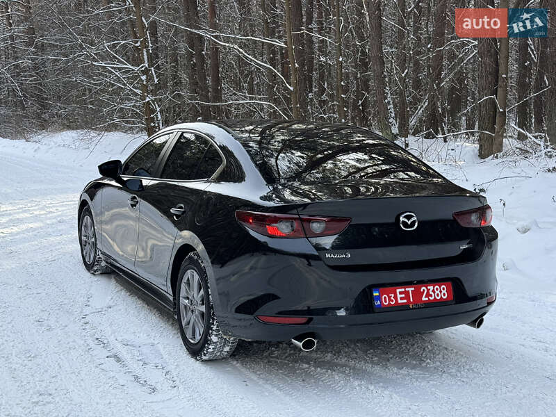 Седан Mazda 3 2020 в Бродах