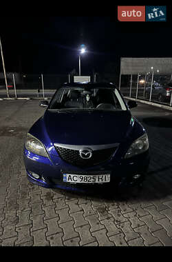 Хетчбек Mazda 3 2005 в Нововолинську