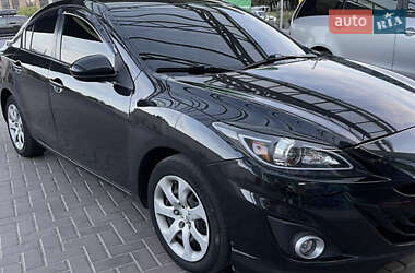 Седан Mazda 3 2013 в Николаеве
