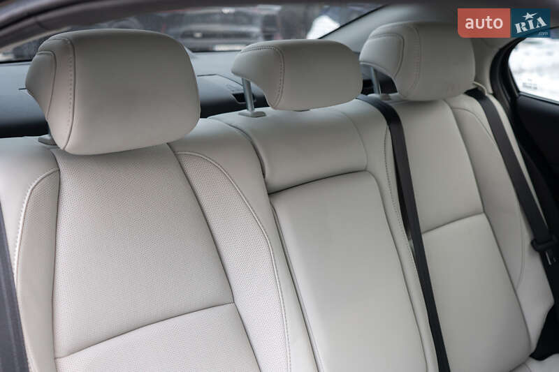 Седан Mazda 3 2020 в Киеве