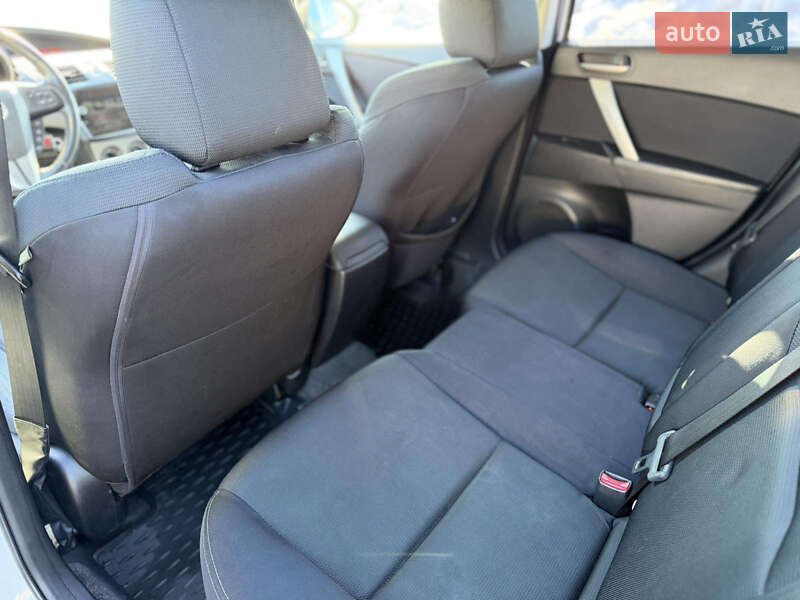 Хетчбек Mazda 3 2009 в Фастові