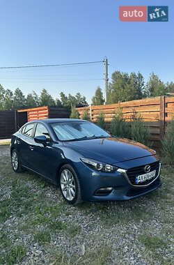 Седан Mazda 3 2016 в Киеве