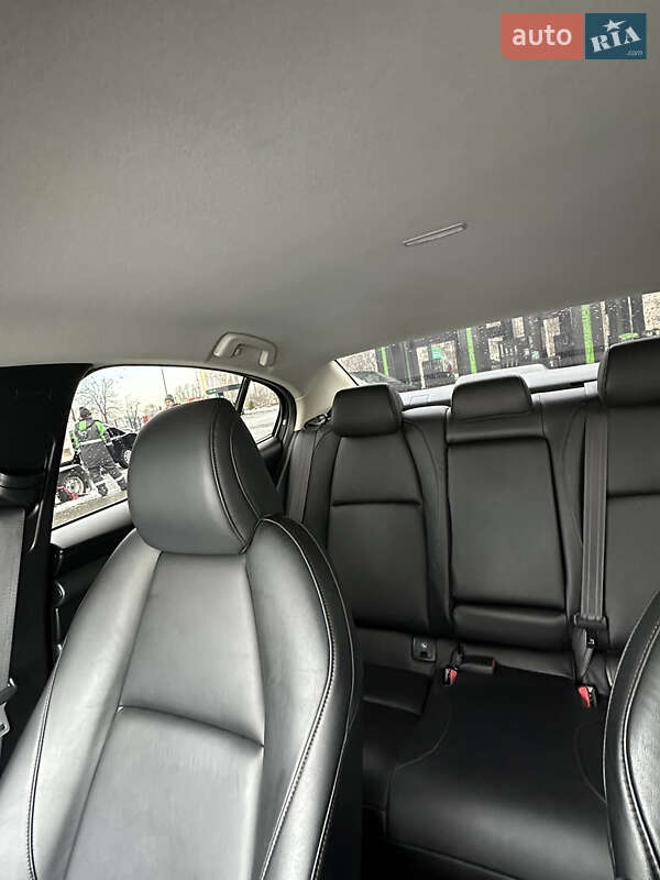 Седан Mazda 3 2020 в Киеве