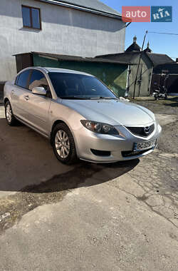 Седан Mazda 3 2005 в Городке