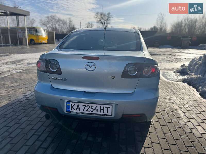Седан Mazda 3 2008 в Березане