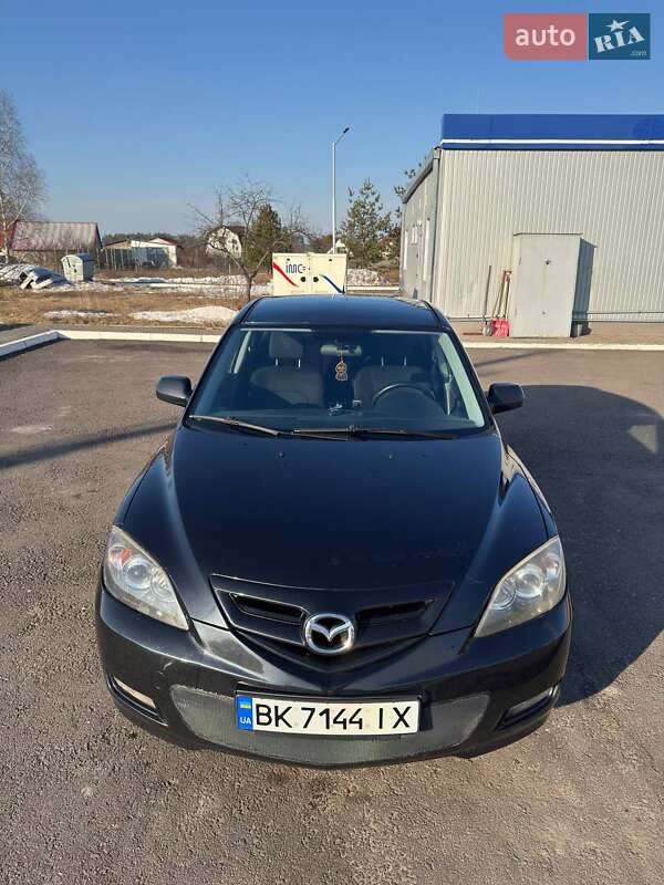 Хэтчбек Mazda 3 2007 в Сарнах