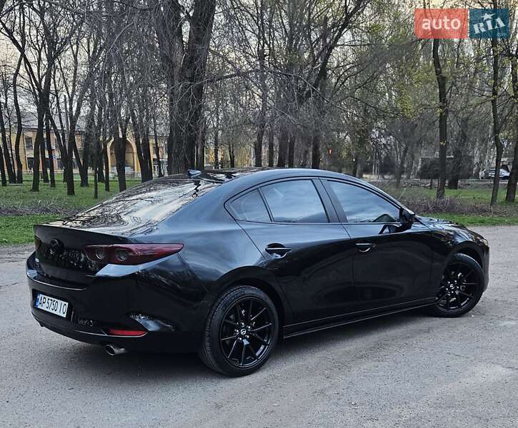 Седан Mazda 3 2018 в Запорожье