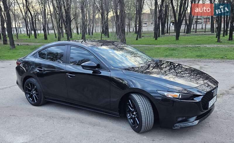 Седан Mazda 3 2018 в Запорожье