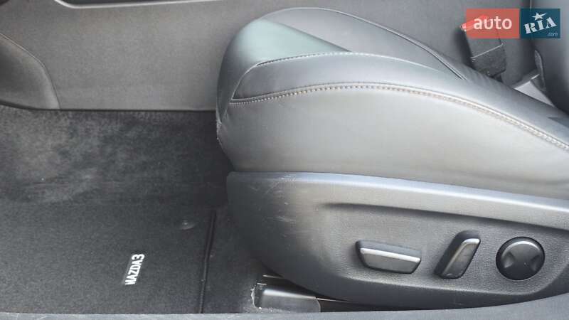 Хетчбек Mazda 3 2023 в Києві