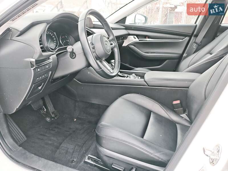 Седан Mazda 3 2020 в Києві