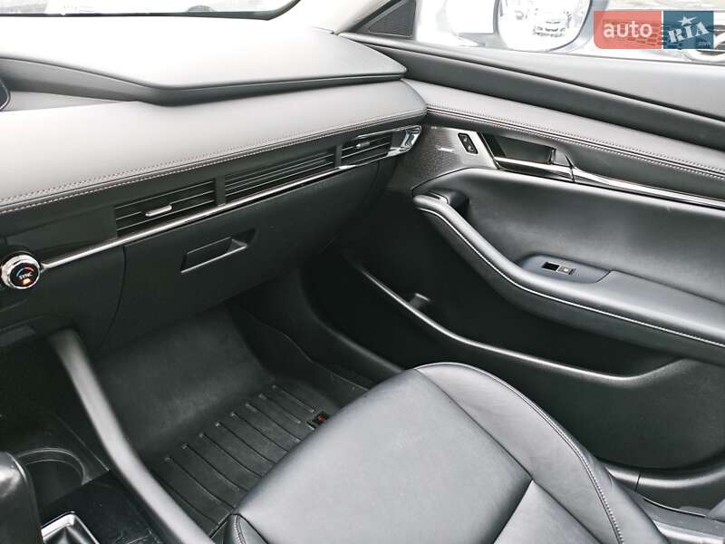 Седан Mazda 3 2020 в Києві