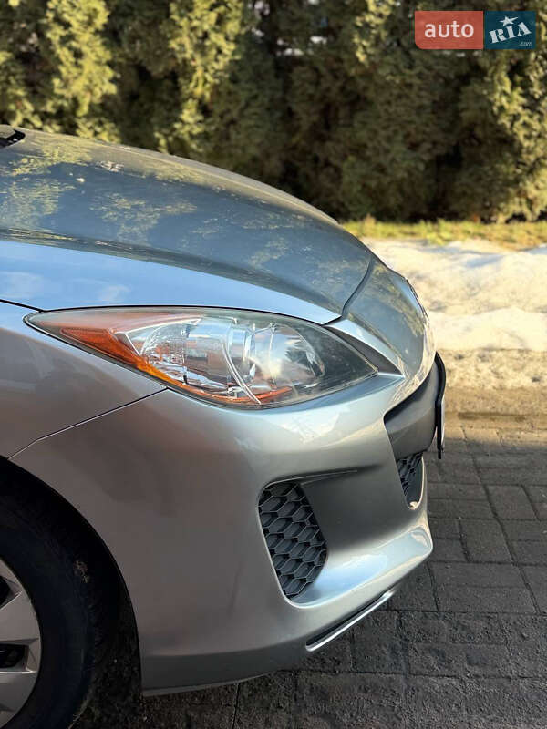 Седан Mazda 3 2013 в Києві