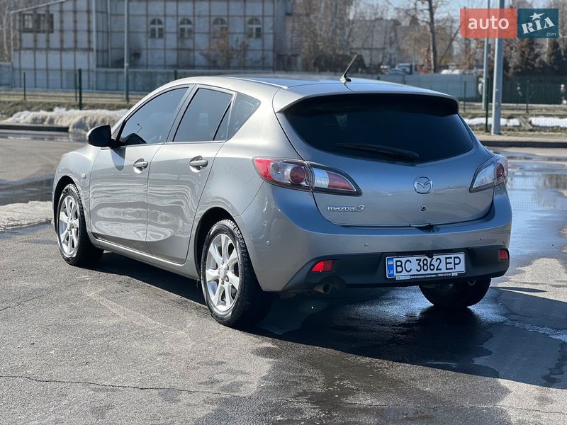 Хэтчбек Mazda 3 2011 в Львове