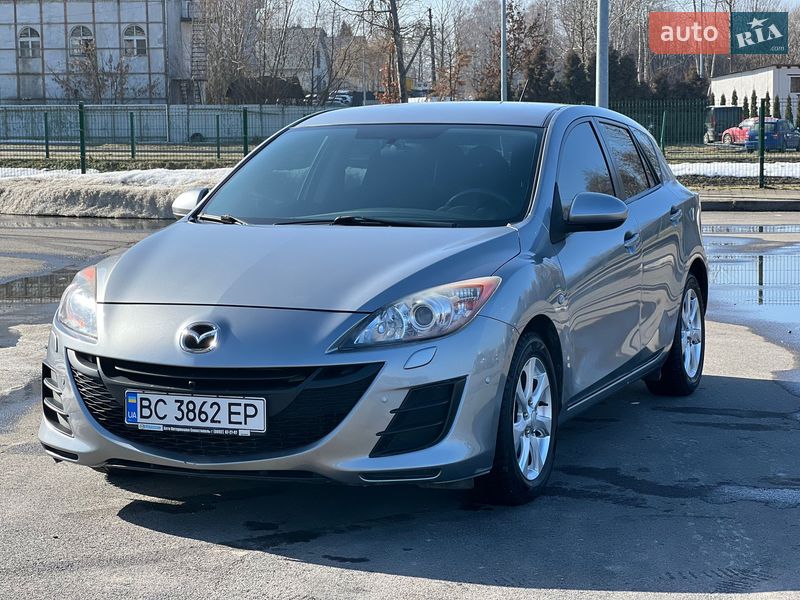Хэтчбек Mazda 3 2011 в Львове